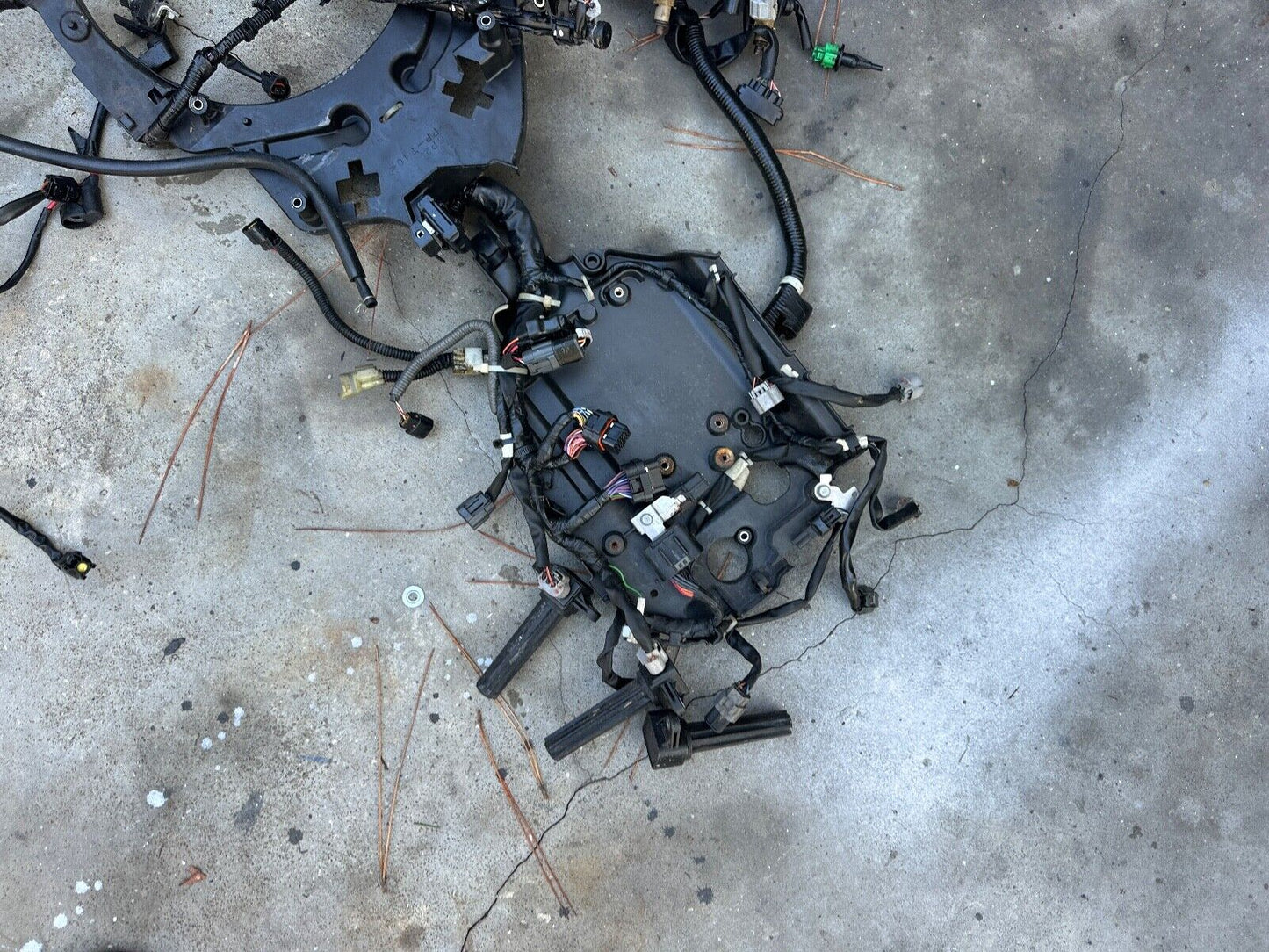 2005 Yamaha 250HP 3.3L 4 Stroke Outboard Engine Wiring Harness 6P2 - 82590 - 30 - 00 - Fishhawk MarineeBay Motors:Parts & Accessories:Boat Parts:Outboard Engines & Components:Electrical Systems