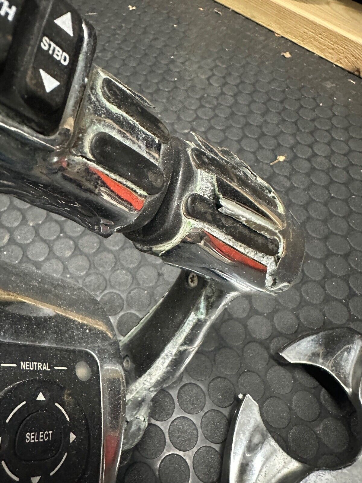 Mercury DTS Dual Binnacle Verado Dual Throttle Remote Control Shifter - Fishhawk MarineeBay Motors:Parts & Accessories:Boat Parts:Controls & Steering