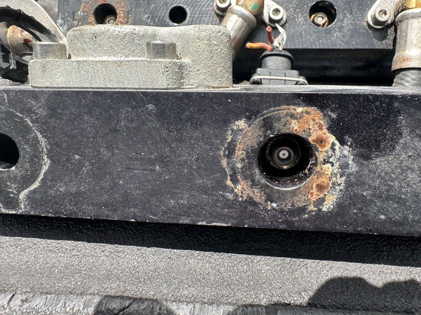 Mercury Optimax 225 HP 3.0 L Outboard Fuel Rail With Injectors 859520 884429 - 1 - Fishhawk MarineeBay Motors:Parts & Accessories:Boat Parts:Outboard Engines & Components:Other