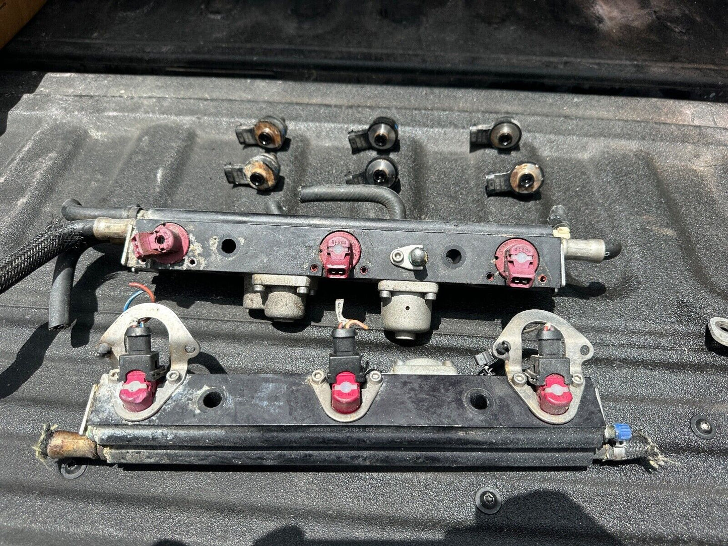 Mercury Optimax 225 HP 3.0 L Outboard Fuel Rail With Injectors 859520 884429 - 1 - Fishhawk MarineeBay Motors:Parts & Accessories:Boat Parts:Outboard Engines & Components:Other