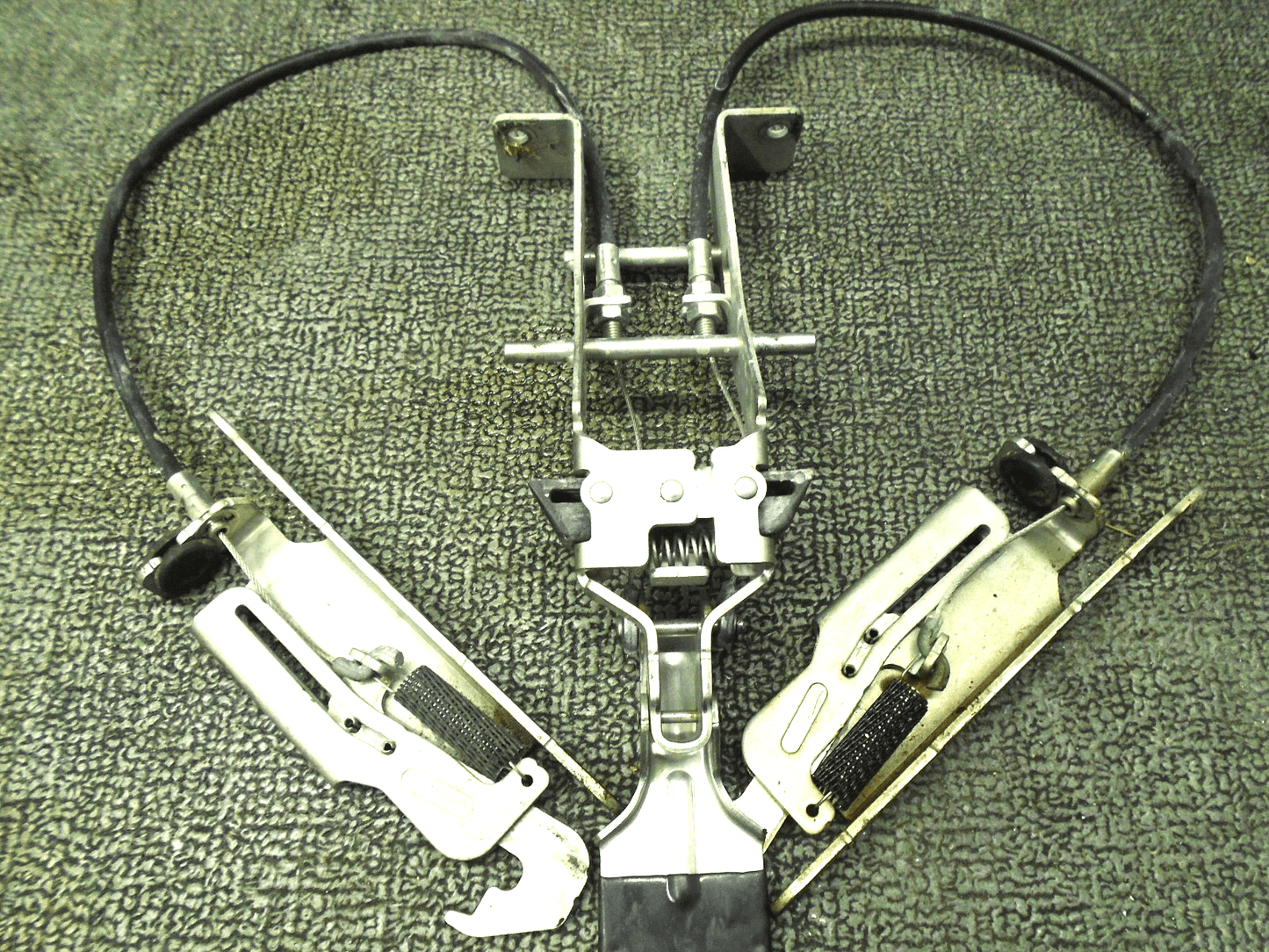 Mercury Verado Outboard 200 250 300 350 400 Font & Side Latch Assy 892062T02 - Fishhawk MarineeBay Motors:Parts & Accessories:Boat Parts:Outboard Engines & Components:Cowlings & Housings