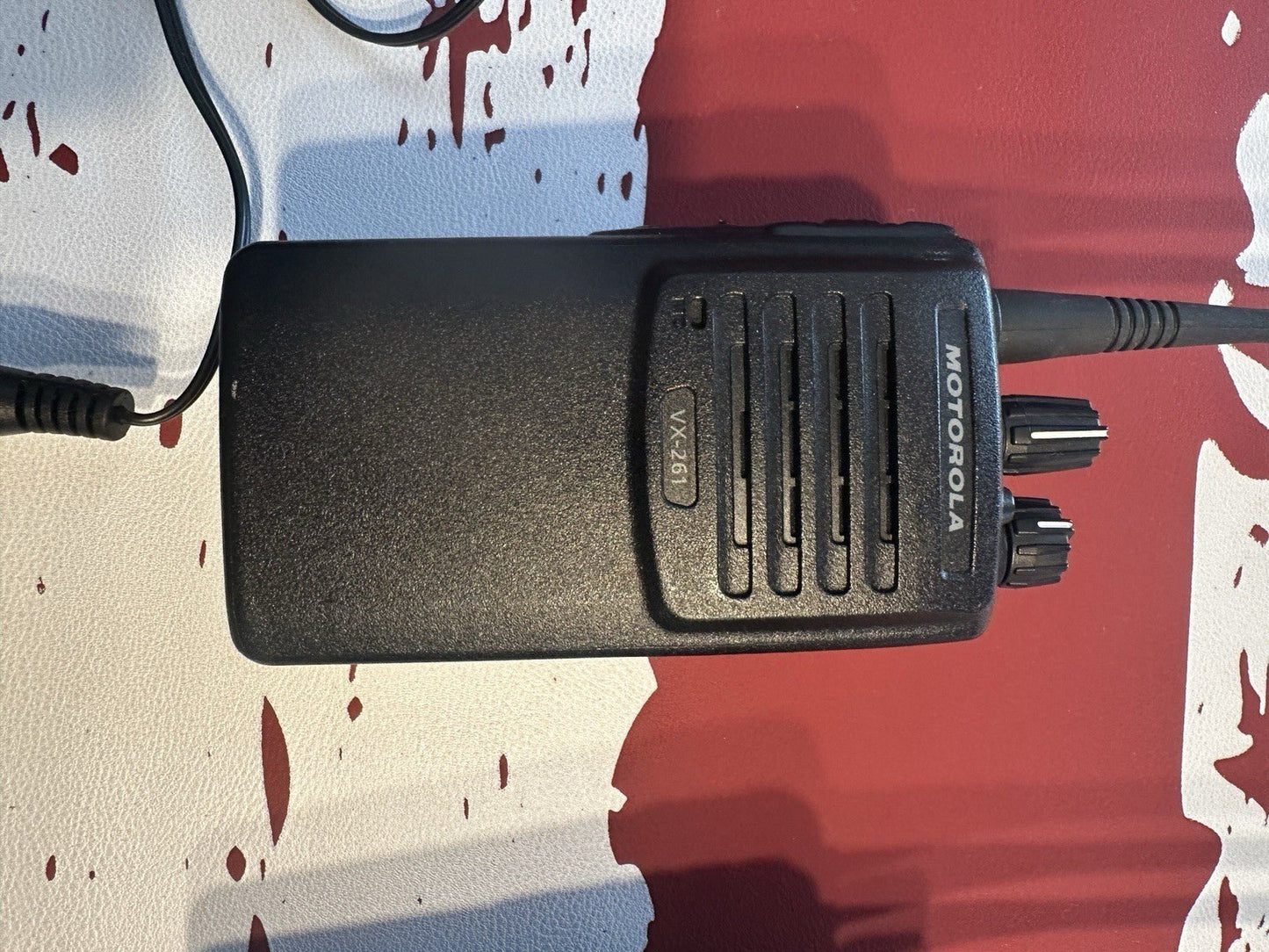 SET of Motorola VX - 261 Two Way Radio 16 Channel VX - 261 - G6 - 5 / Charger Included - Fishhawk MarineConsumer Electronics:Radio Communication:Walkie Talkies, Two - Way Radios