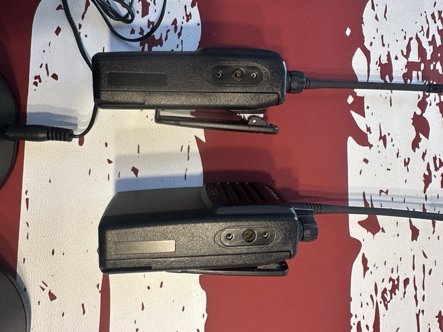 SET of Motorola VX - 261 Two Way Radio 16 Channel VX - 261 - G6 - 5 / Charger Included - Fishhawk MarineConsumer Electronics:Radio Communication:Walkie Talkies, Two - Way Radios