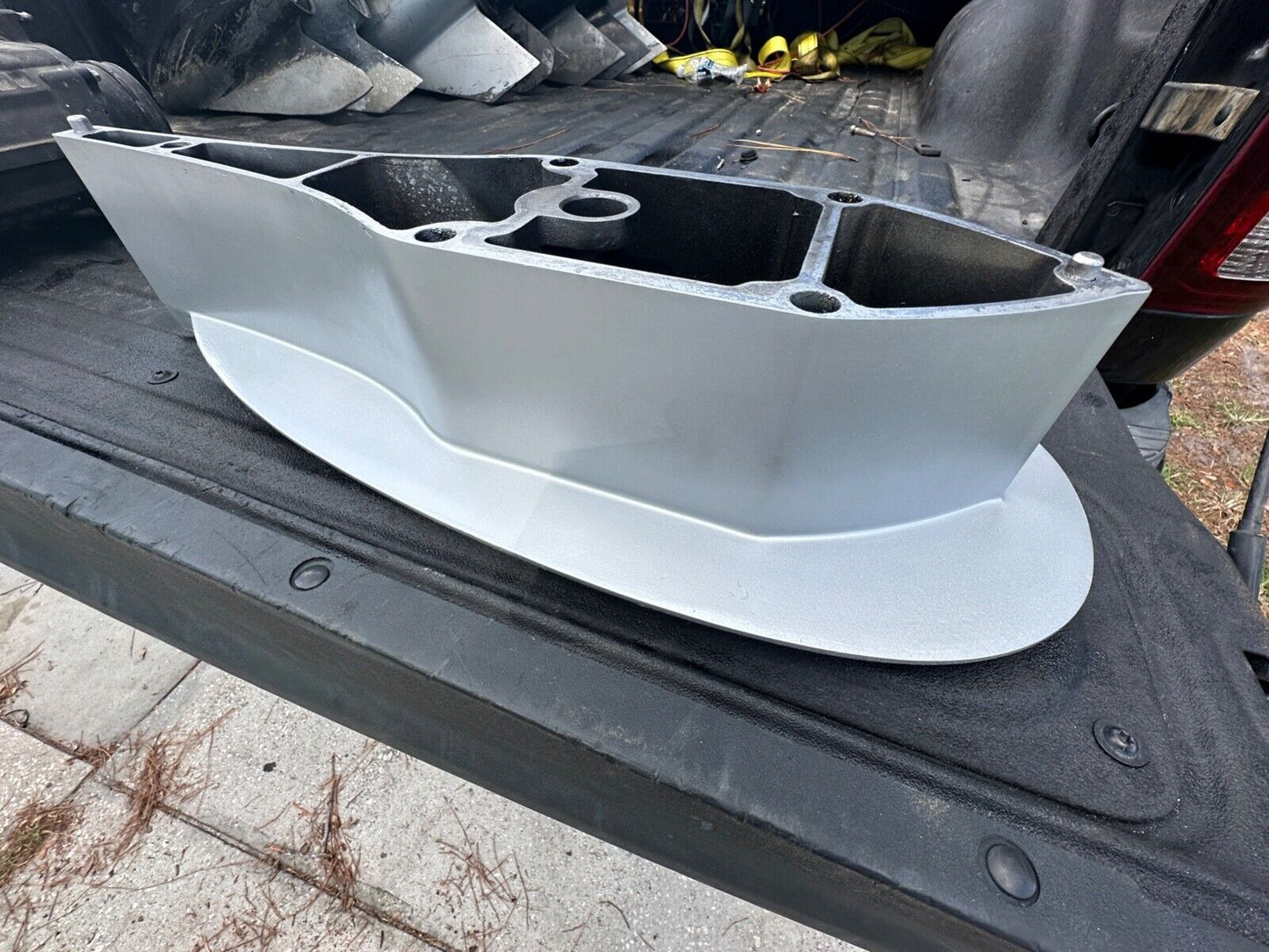 Mercury Verado 5" Spacer Extension Housing Midsection 880647T 225 250 275 300 - Fishhawk MarineeBay Motors:Parts & Accessories:Boat Parts:Outboard Engines & Components:Mid-Sections
