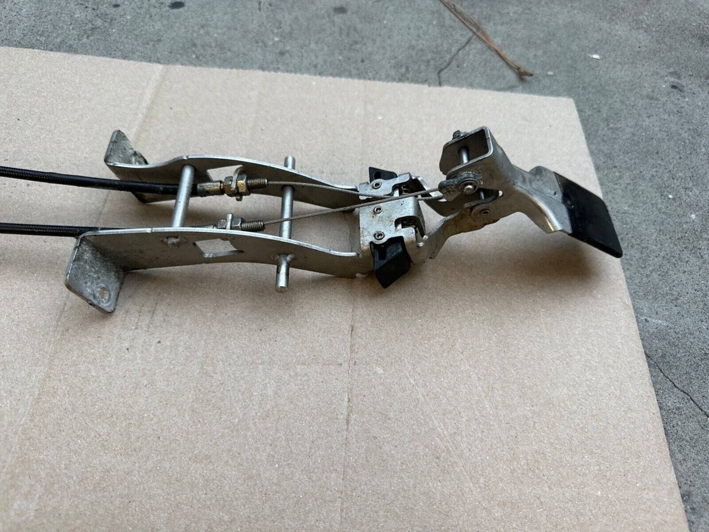 Mercury Verado 892062T02 Latch Assembly OEM lower rear Cowl 225 250 275 300 - Fishhawk MarineeBay Motors:Parts & Accessories:Boat Parts:Other