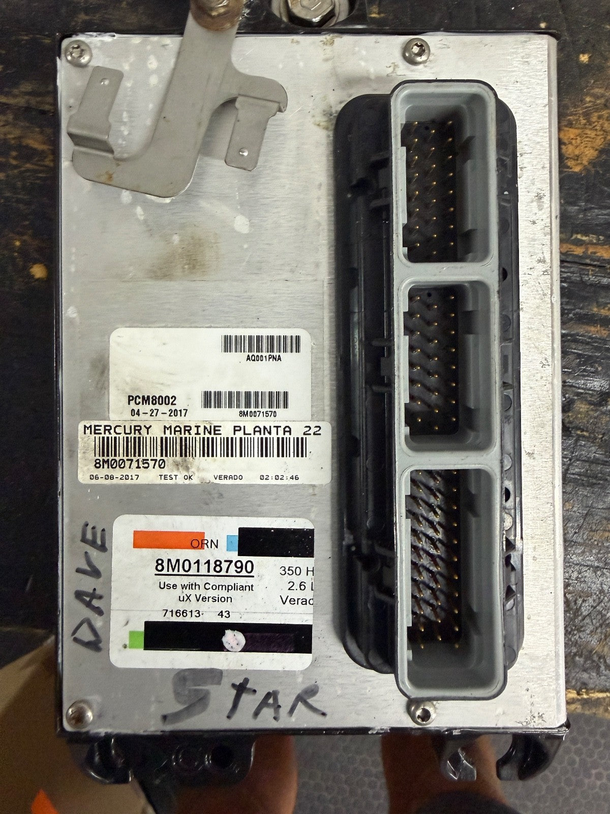 8942662