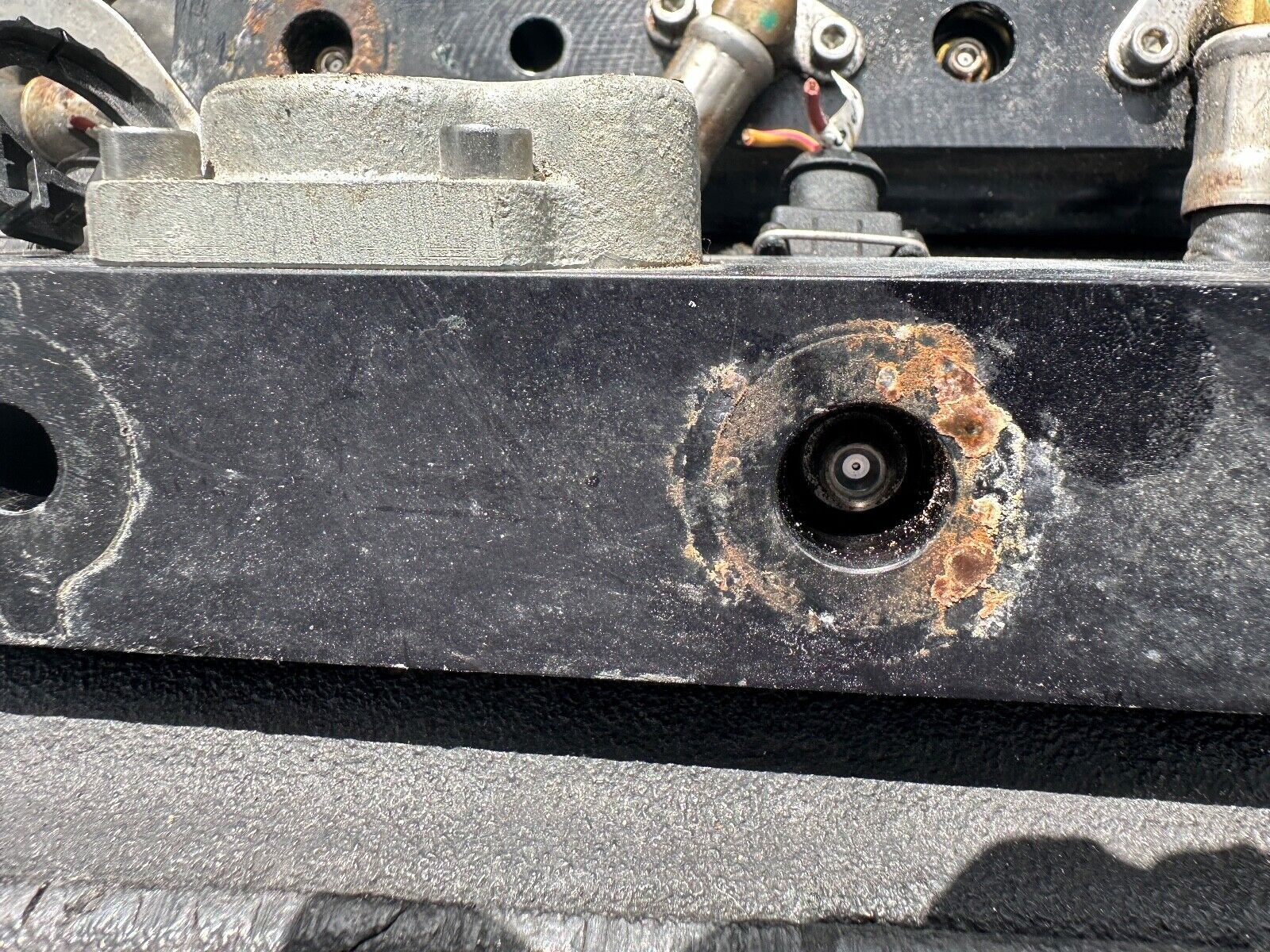 Mercury Optimax 225 HP 3.0 L Outboard Fuel Rail With Injectors 859520 884429 - 1 - Fishhawk MarineeBay Motors:Parts & Accessories:Boat Parts:Outboard Engines & Components:Other