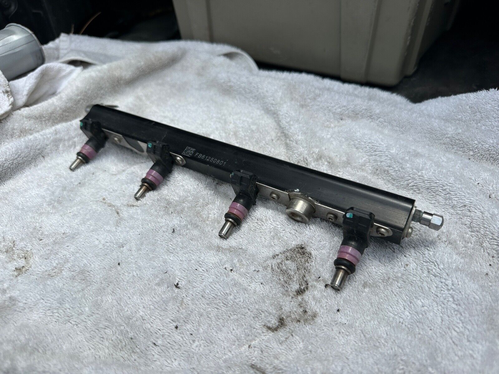 Mercury Verado 135 150 175 200 HP L4 Fuel Injector Set With Rail 892811T02 OEM - Fishhawk MarineeBay Motors:Parts & Accessories:Boat Parts:Outboard Engines & Components:Intake & Fuel Systems