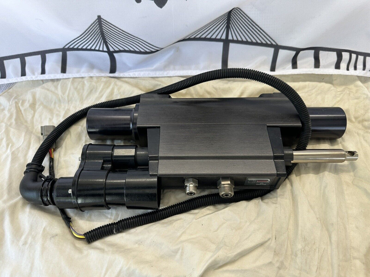 MERCURY VERADY JPO STEERING ACTUATOR PARKER 649271 SAE J1171 8M0109149 - Fishhawk MarineeBay Motors:Parts & Accessories:Boat Parts:Controls & Steering