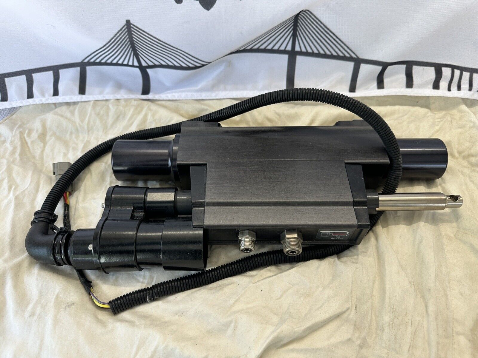 MERCURY VERADY JPO STEERING ACTUATOR PARKER 649271 SAE J1171 8M0109149 - Fishhawk MarineeBay Motors:Parts & Accessories:Boat Parts:Controls & Steering