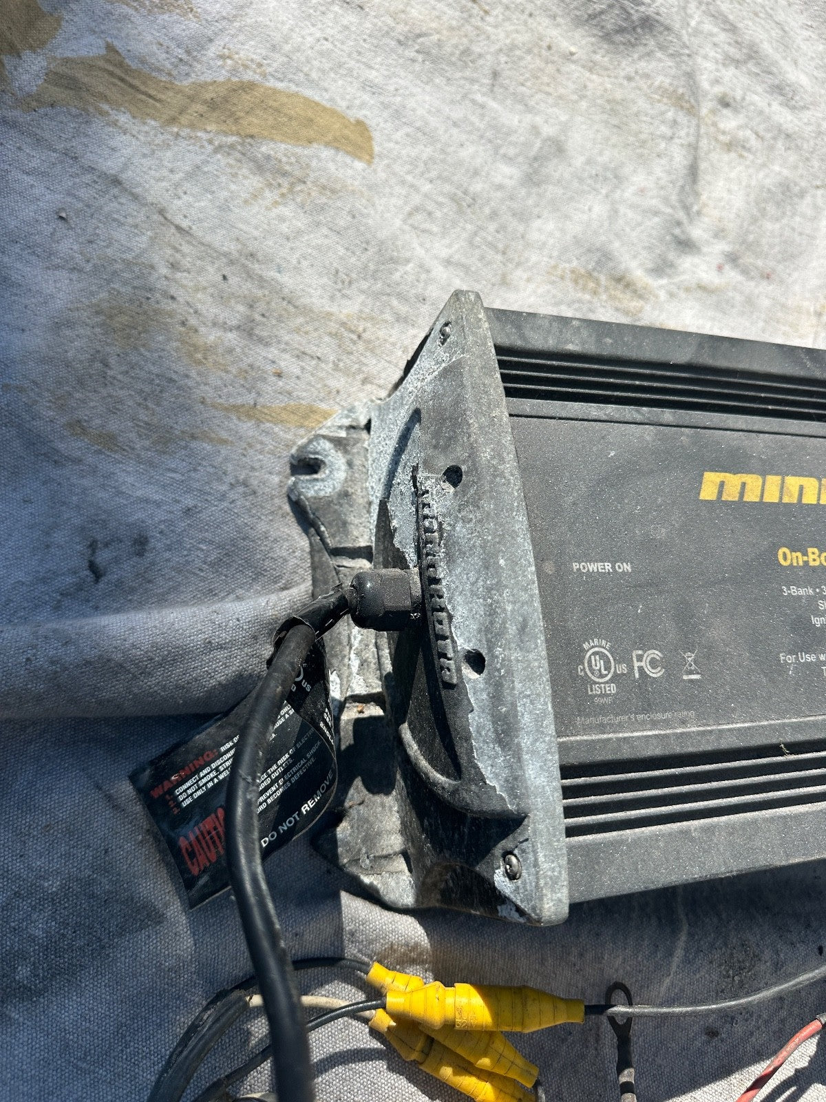 Minn Kota MK330 3 Bank On - Board Battery Charger - Fishhawk MarineeBay Motors:Parts & Accessories:Boat Parts:Trolling Motors & Components:Trolling Motor Components