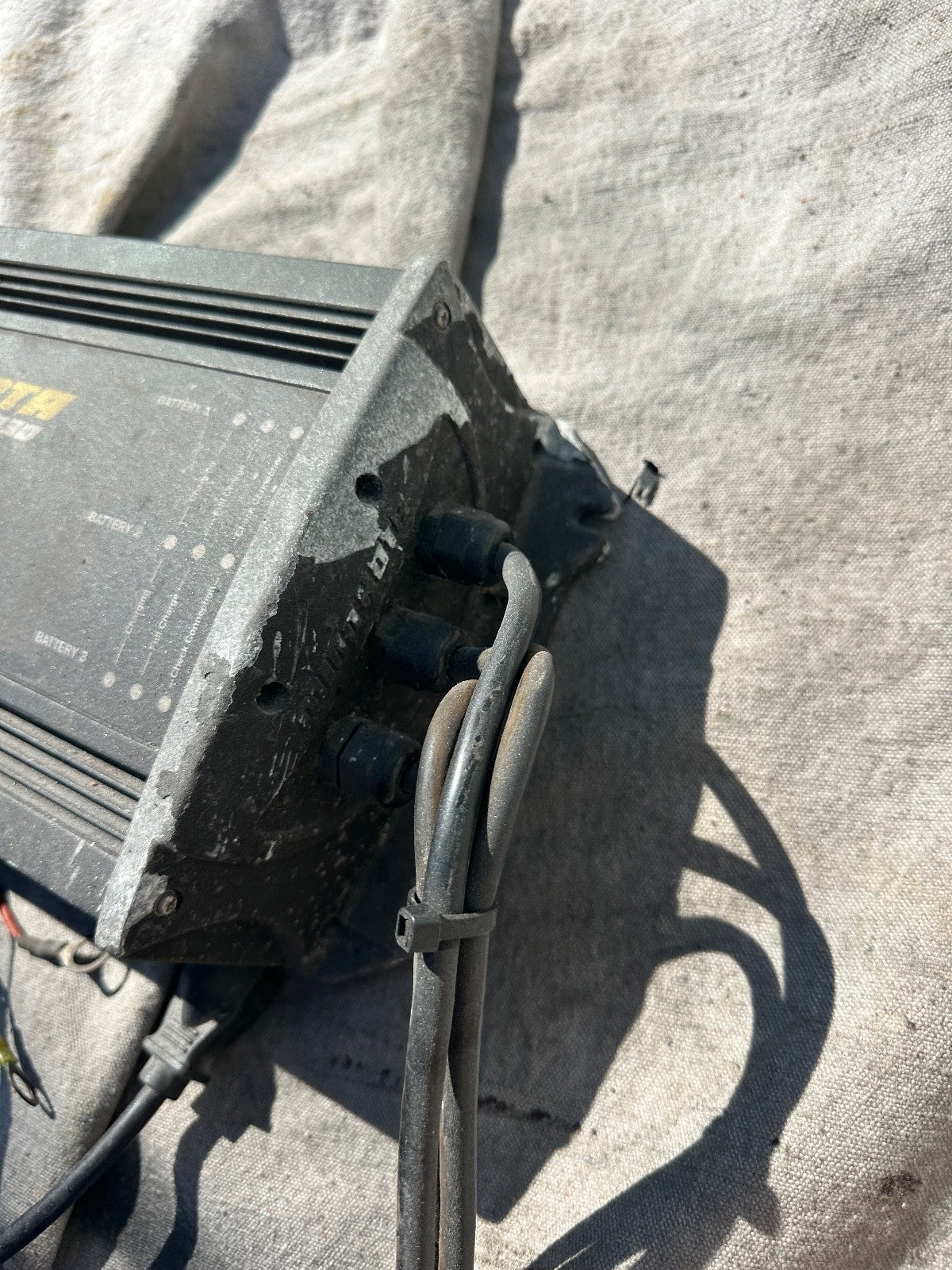 Minn Kota MK330 3 Bank On - Board Battery Charger - Fishhawk MarineeBay Motors:Parts & Accessories:Boat Parts:Trolling Motors & Components:Trolling Motor Components