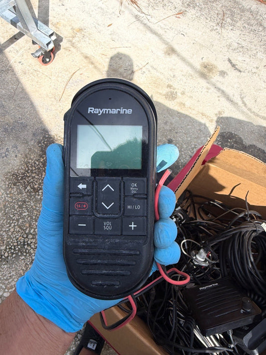 Raymarine A80544 Wireless Handset for Ray 90 WITH CRADLE R70616 - Fishhawk MarineeBay Motors:Parts & Accessories:Boat Parts:Electronics & Navigation:Radio & Communications