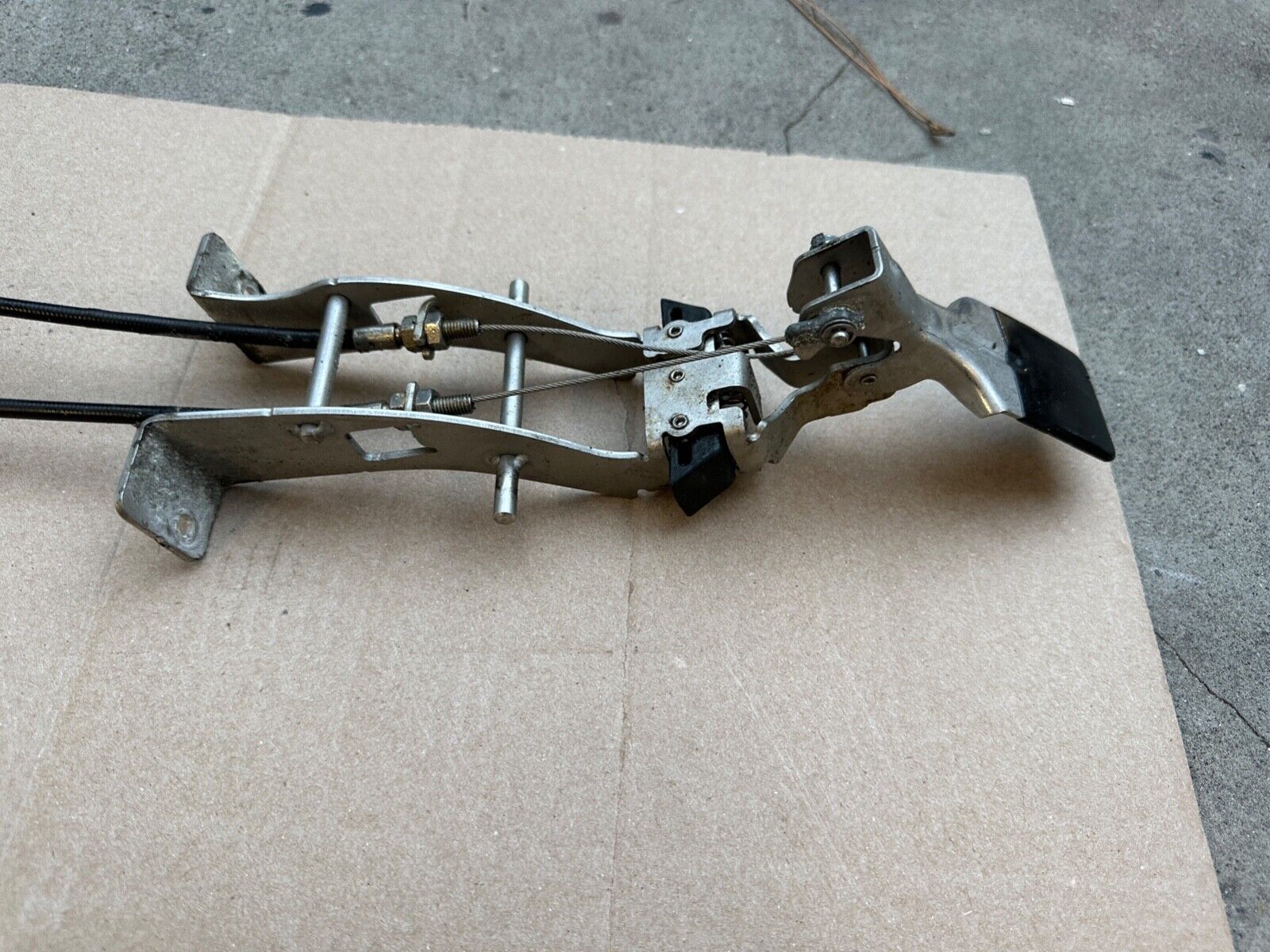 Mercury Verado 892062T02 Latch Assembly OEM lower rear Cowl 225 250 275 300 - Fishhawk MarineeBay Motors:Parts & Accessories:Boat Parts:Other