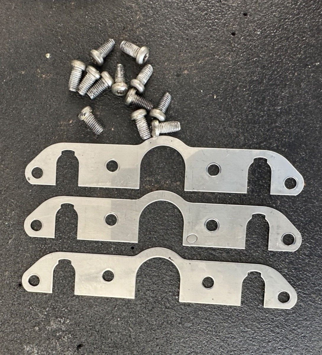 Mercury Verado fuel rail Injector Retainers (12) 895051 and bracket (3) 895024 - Fishhawk MarineeBay Motors:Parts & Accessories:Boat Parts:Outboard Engines & Components:Other